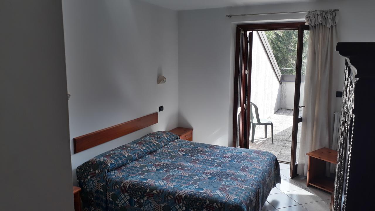 Hotel Roburent Argentera Exterior photo